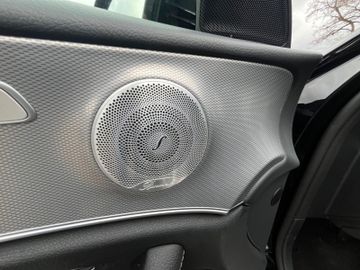 Mercedes E 300 - 11