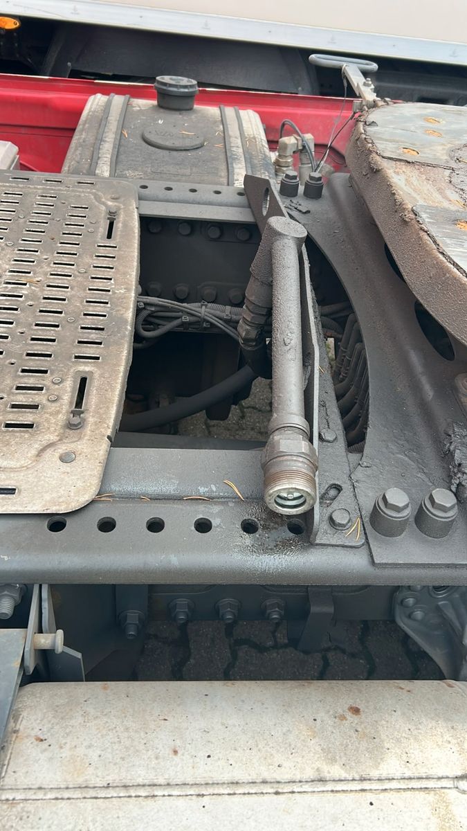 Fahrzeugabbildung DAF 2 Stück XG+ 530 FT, Hydraulik, Leder, Standklima