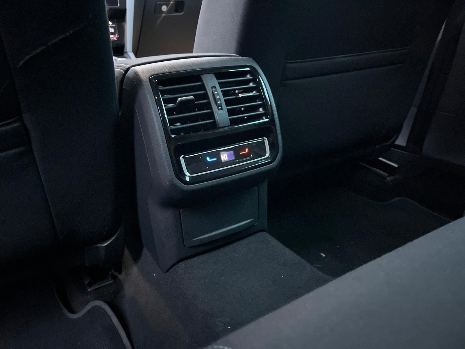 Volkswagen Passat Variant Business *SHZ*VRT*NAVI*TÜV NEU