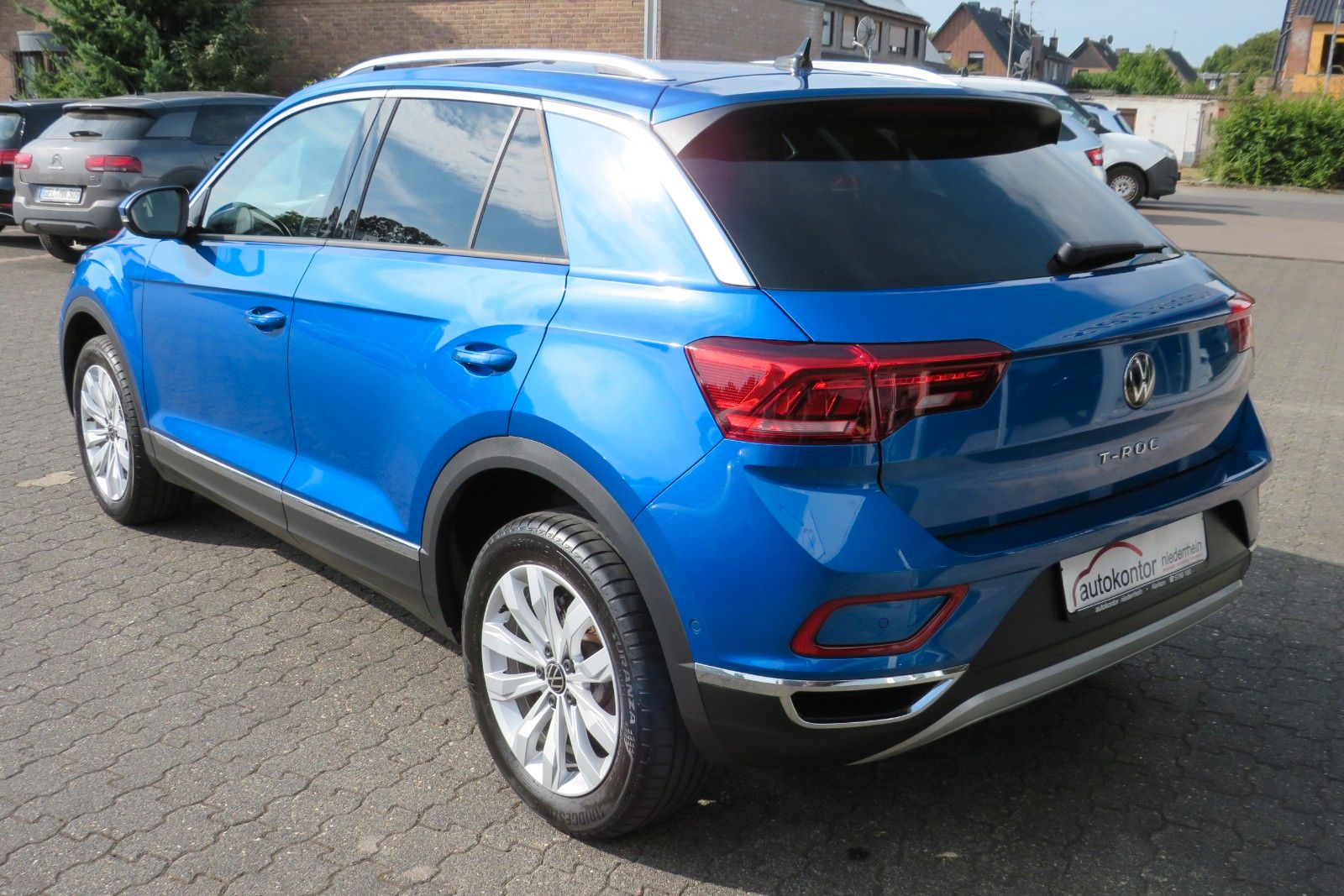 Fahrzeugabbildung Volkswagen T-Roc Style KAMERA ACC NAVI APP SITZH DIGI-COPI