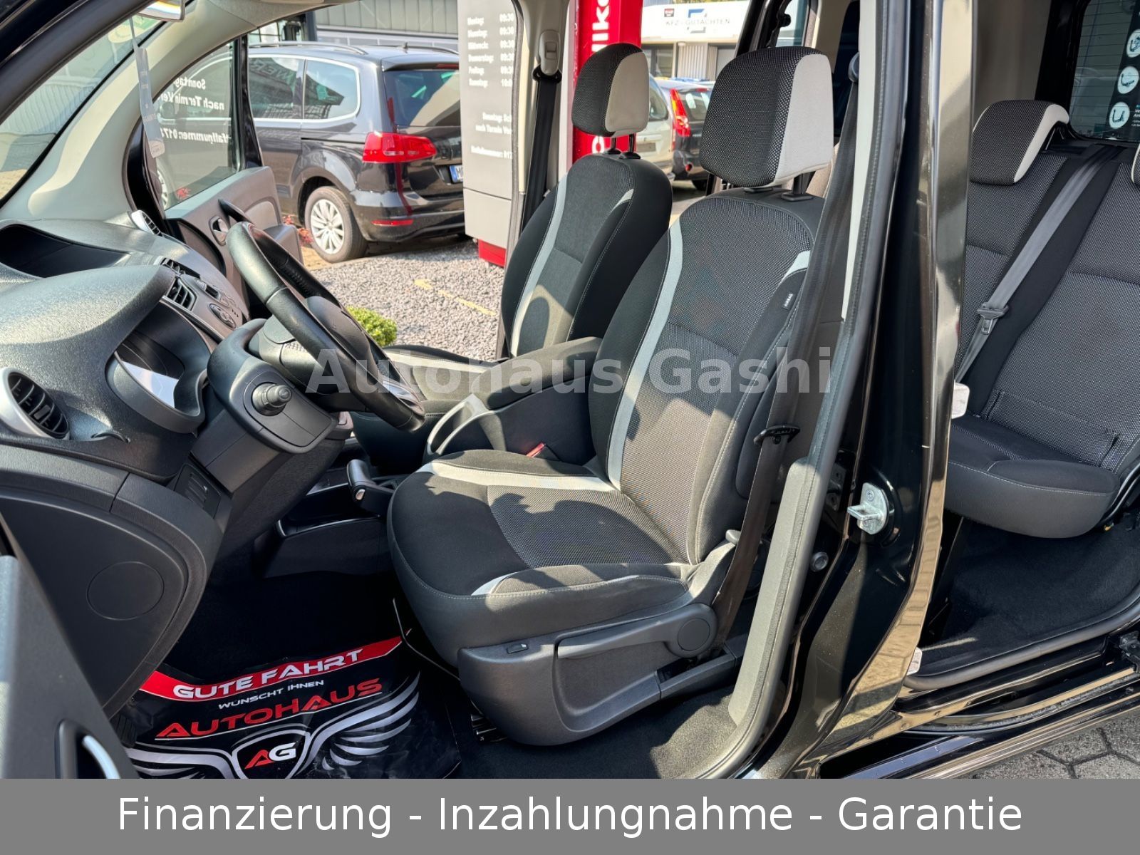 Fahrzeugabbildung Renault Kangoo Paris 1.6*Klima*SHZ*Getriebe+Kupplung-Neu