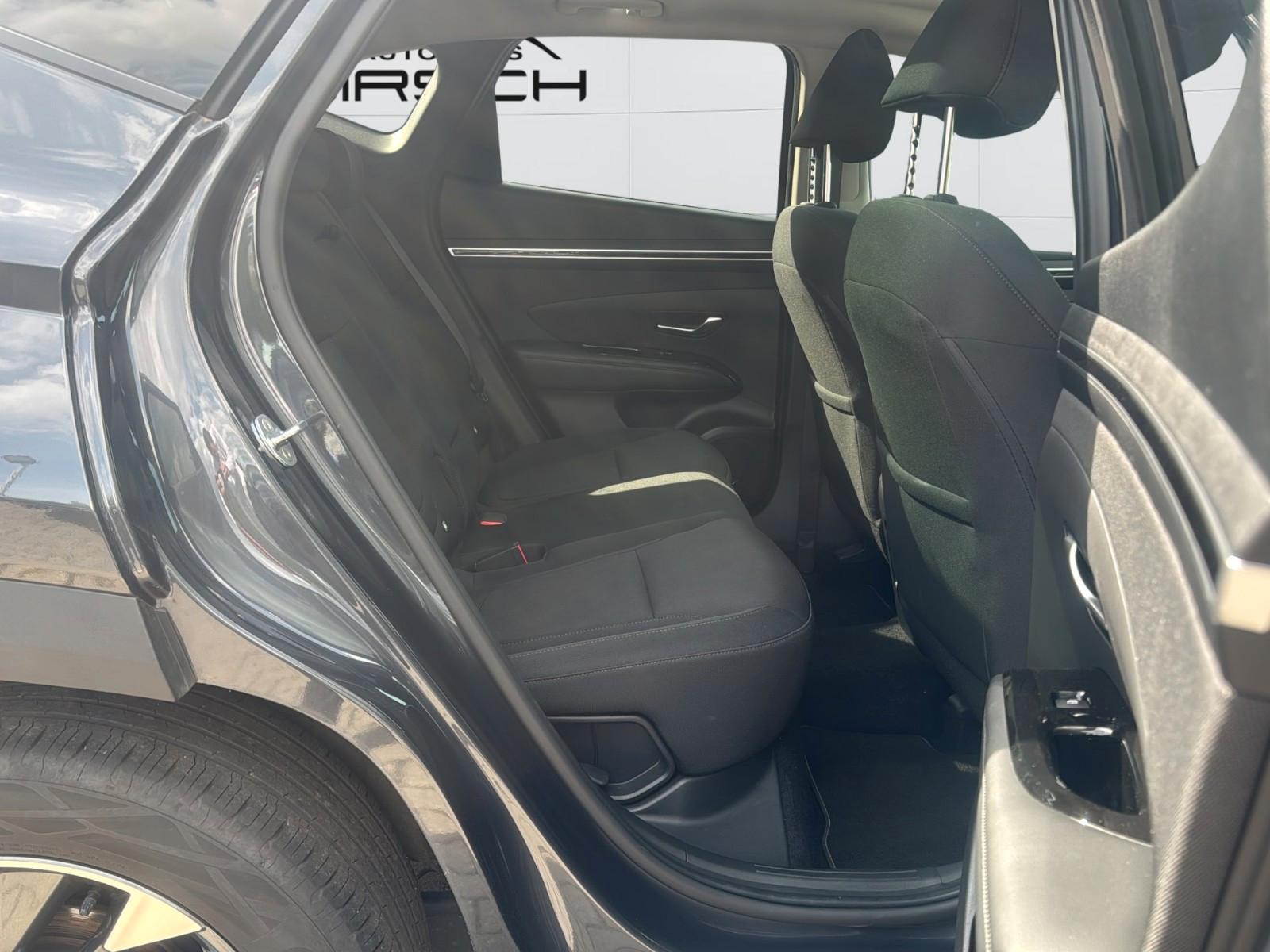 Hyundai TUCSON 1.6 CRDi (48V) 136PS Trend 4WD Pano-Dach