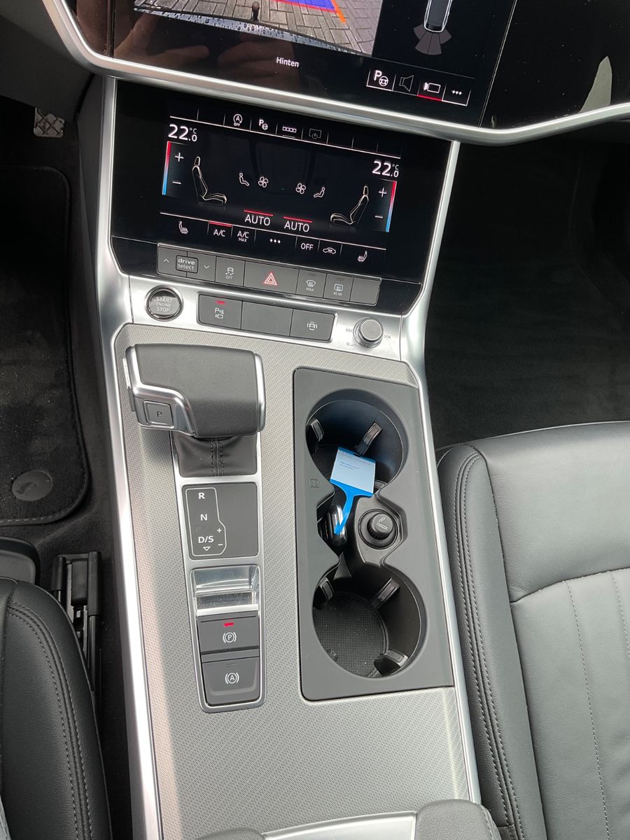 Fahrzeugabbildung Audi A6 Avant 40 TDI quattro S tronic,Kamera,AHK,ACC