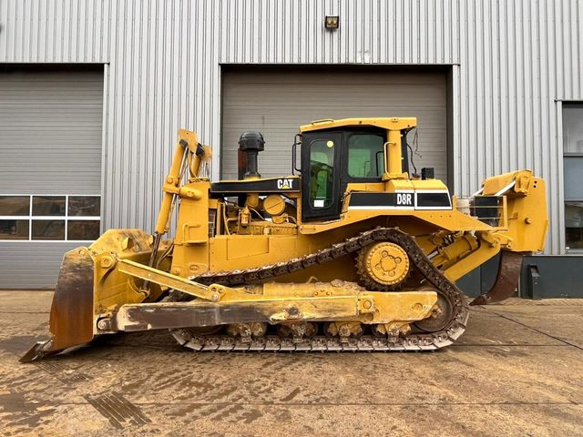 CAT D8R - Single shank ripper