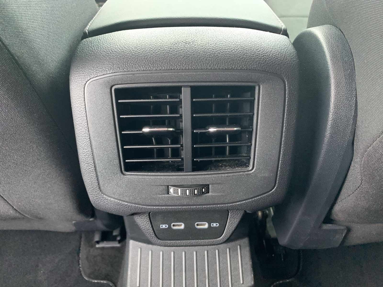 T-Roc 2.0 TSI R-Line 4Motion, ACC, Navi, LED DSG