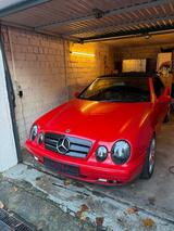 Mercedes-Benz Mercedes CLK 320 - Mercedes-Benz CLK 320 aus 1999: Cabrio