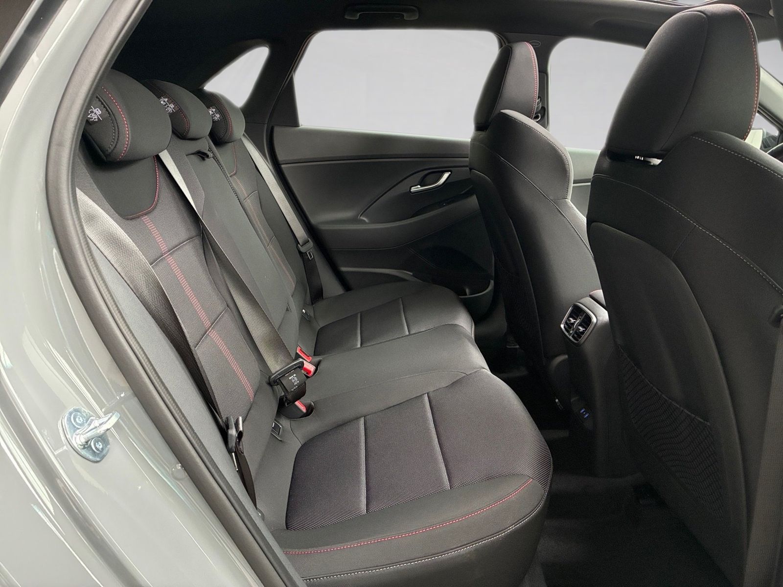 Fahrzeugabbildung Hyundai i30 1.6 T-GDI N Line Kamera,LED,Navi,Pano,SHZ,SD