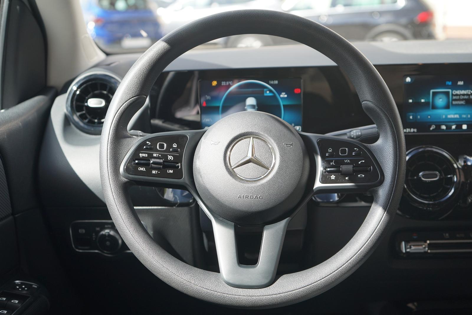 Mercedes-Benz B200 7G-DCT LED Tempomat Sitzheizung Teilleder