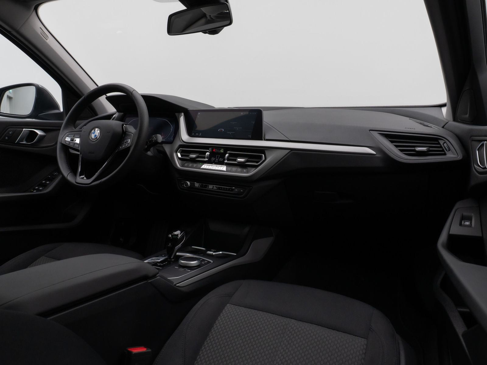 Fahrzeugabbildung BMW 120i Panorama Kamera HUD HiFi DAB LED 17Zoll