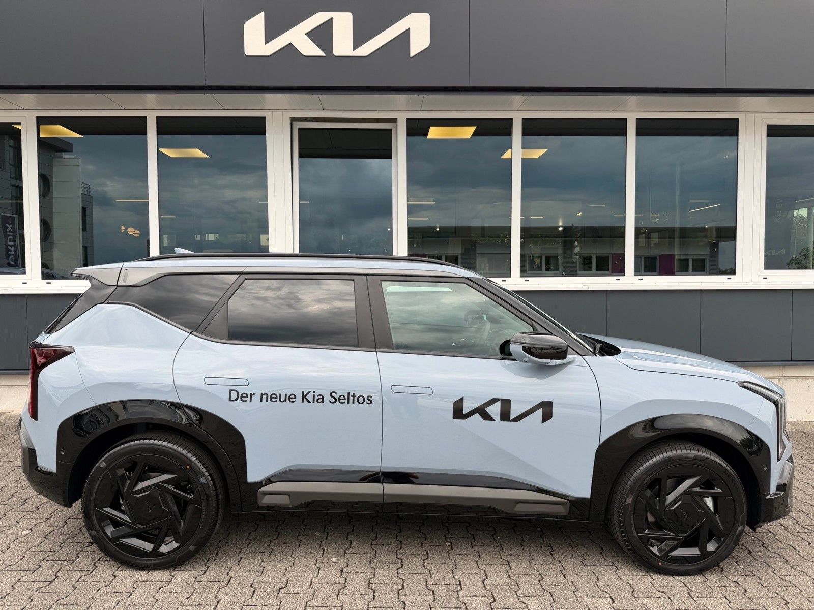 Fahrzeugabbildung Kia Seltos 1.6T 180 AWD DCT X-LINE STD