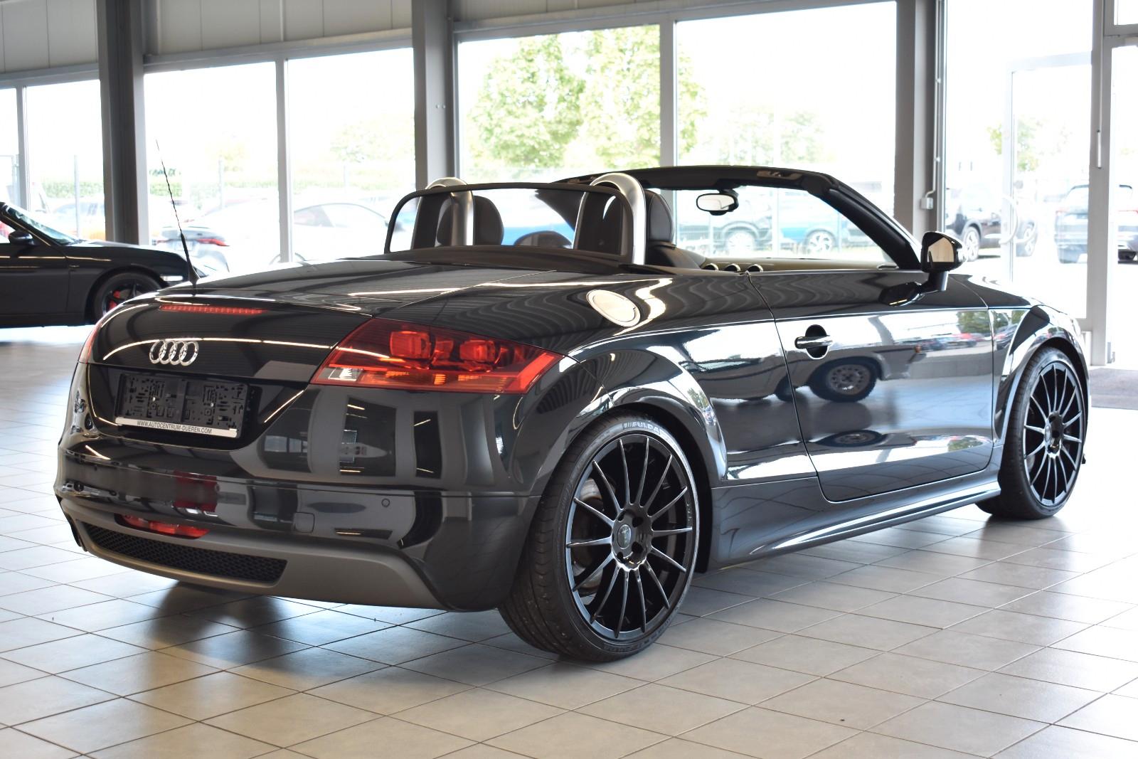Audi TT 1.8 TFSI Cabrio/S-LINE +/ALCANTARA/SHZ/XENON/