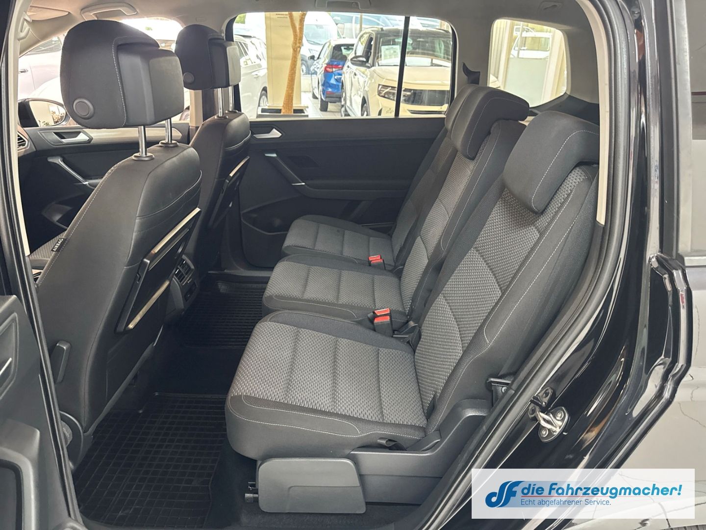 Fahrzeugabbildung Volkswagen Touran Comfortline 2,0TDi Navi Dyn. Kurvenlicht