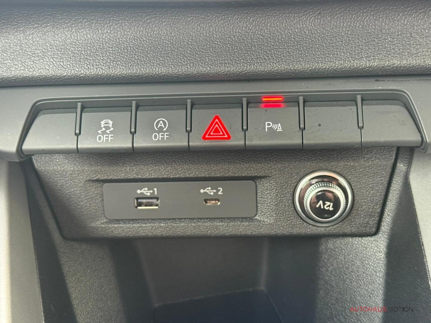 Audi A1 Sportback 30 TFSI S-tronic Apple CarPlay LED