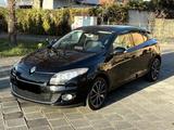 Renault Megane  3 Reno 1.2 tce  Tüv 04. 2028 - Renault Megane mit Benzin-Antrieb: Kombi, 2.0