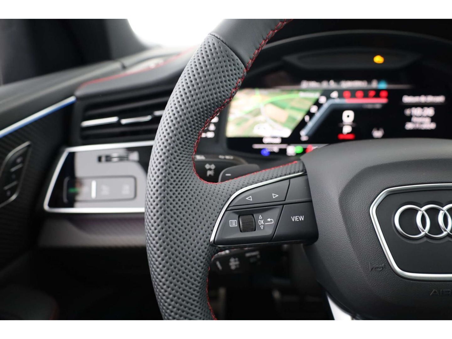 Audi SQ8 - Bild 13