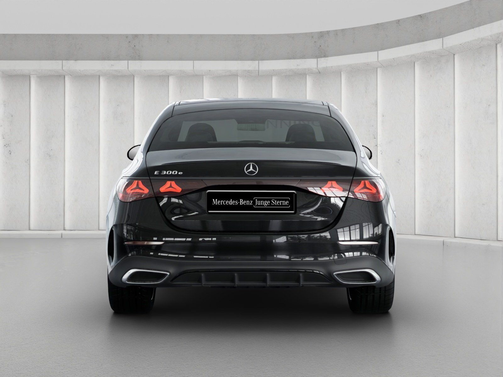 Mercedes-Benz E 300 e AMG Premium SUPERSCREEN Burmes DIS 20" imagem 3
