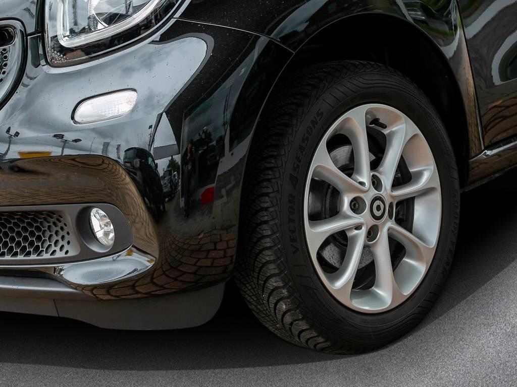 Smart ForFour 52 kW Cool + Audio Panoramadach