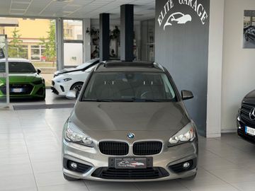 BMW 218 - 2