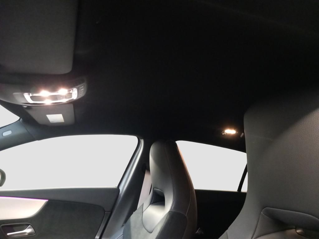 Fahrzeugabbildung Mercedes-Benz A 180 Kompaktlimousine AMG Line*Night Paket*LED