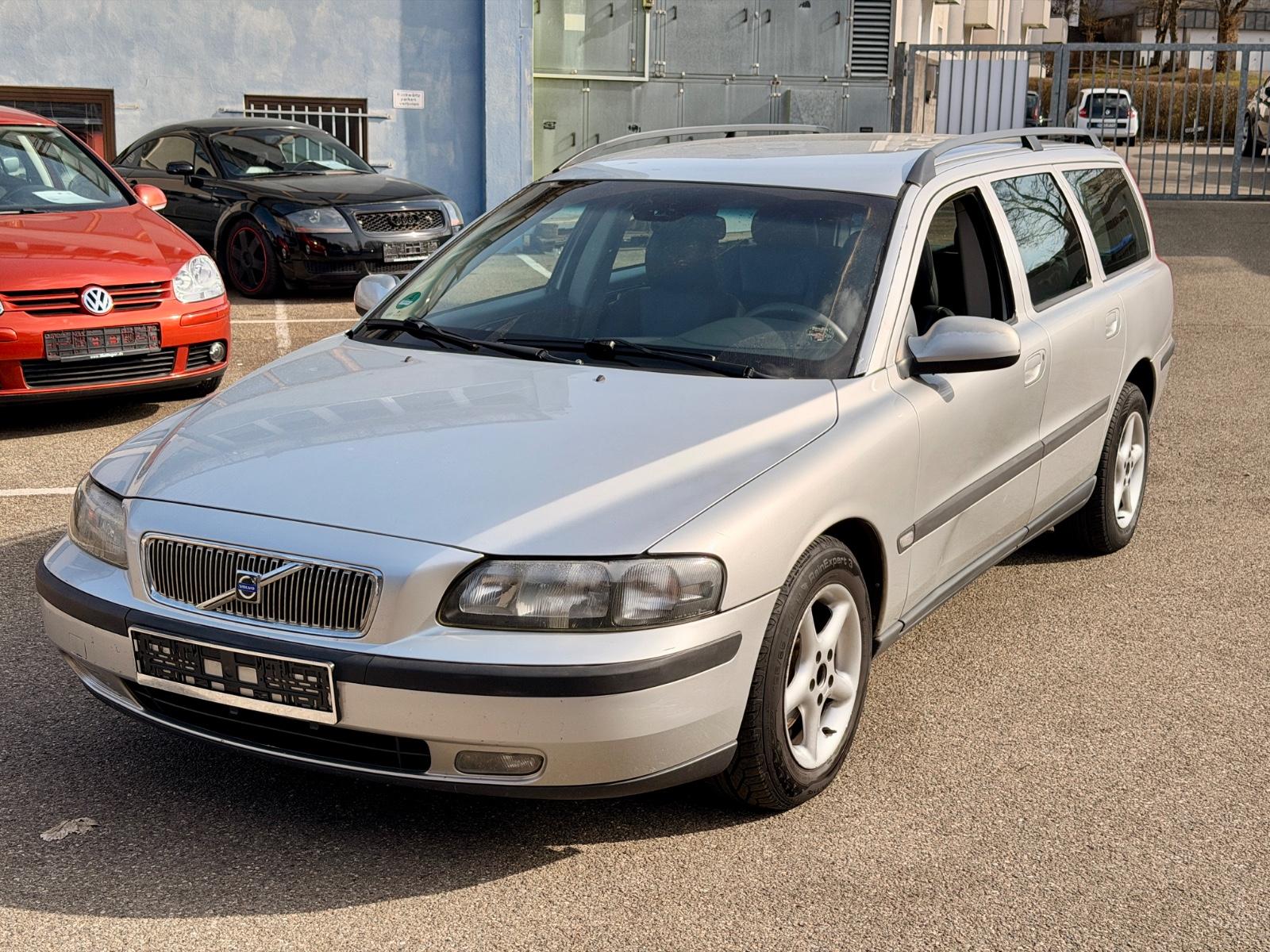Volvo V70 2.4 Premium