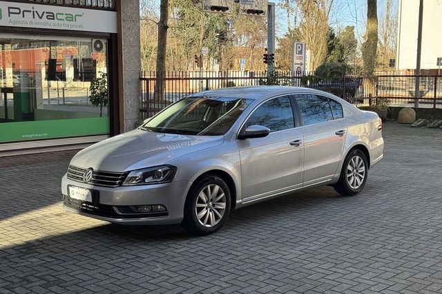 Volkswagen VOLKSWAGEN Passat 2.0 TDI Comfortline BlueM. Tec