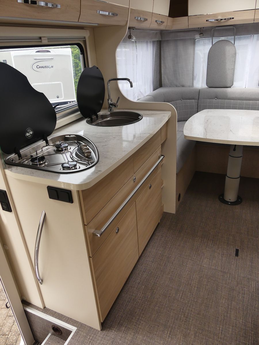Fahrzeugabbildung Eura Mobil Activa One AO 650 HS Travel Plus - Fahrassistenz