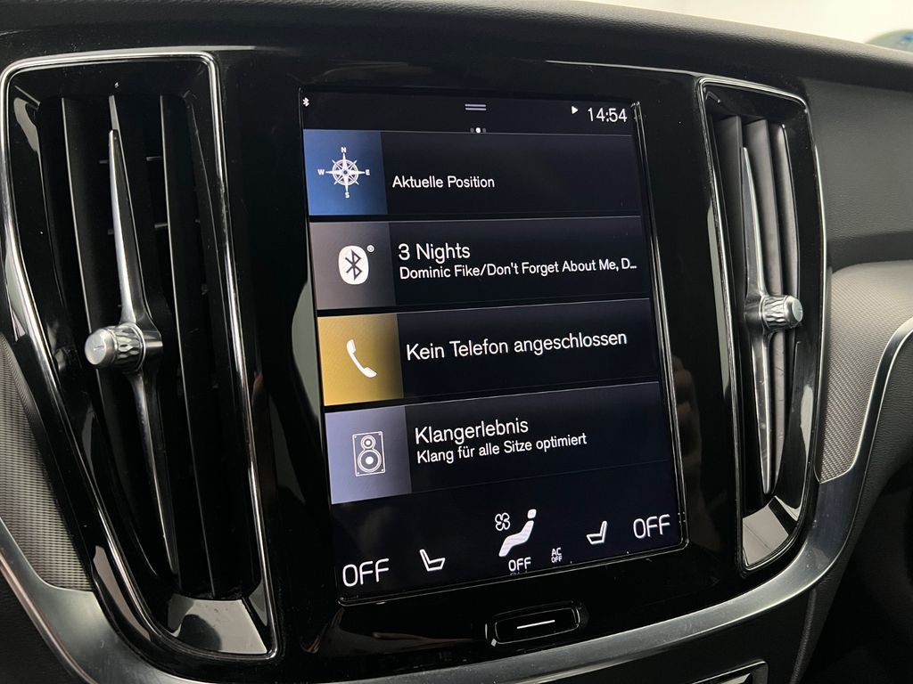 VOLVO V60 R Design / 310PS / NUR 96.tKM / 2.HD / HK / VOLVO V60 R Design / 310PS / NUR 96.tKM / 2.HD / HK /