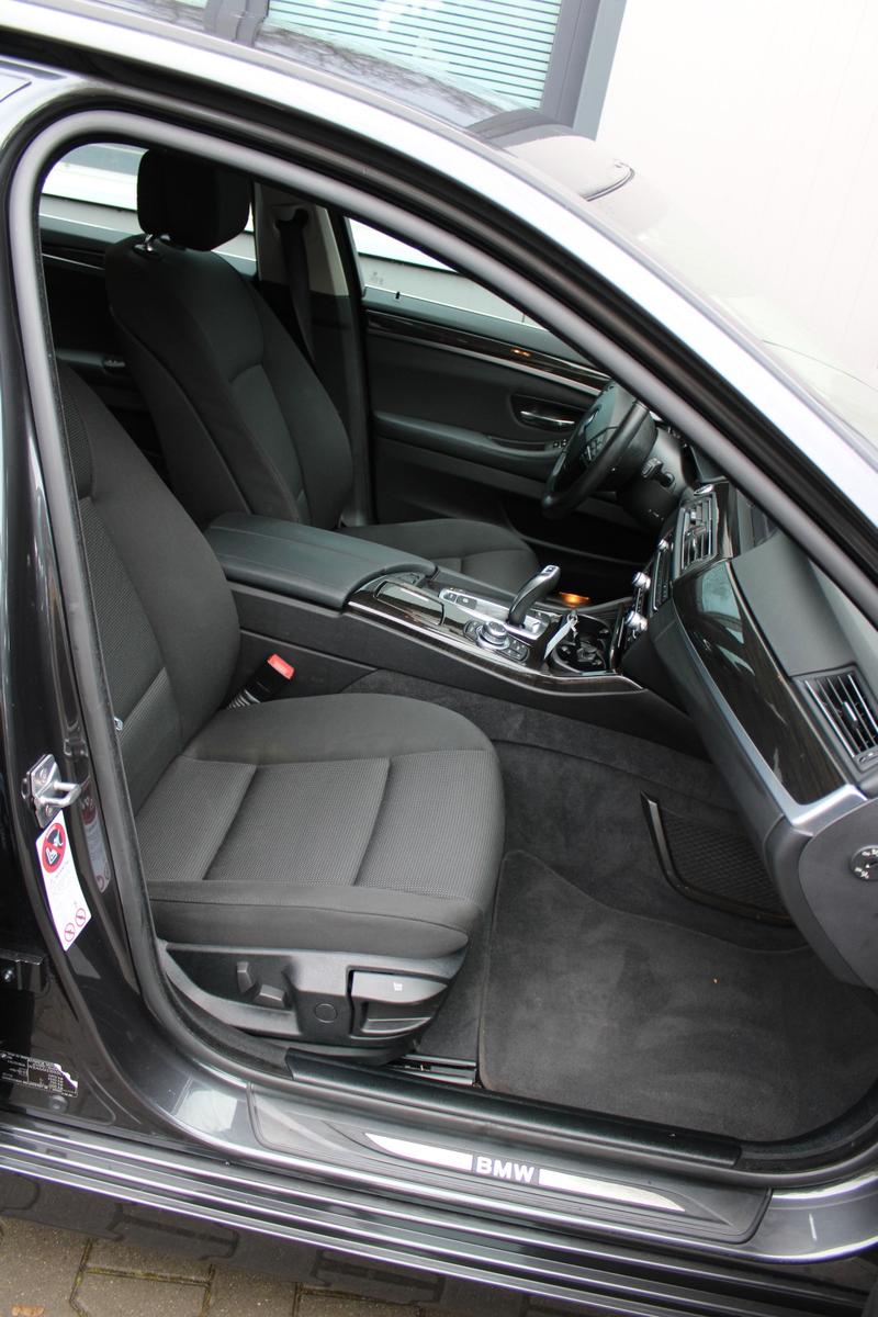BMW 530d  AHK/Navi Prof./Xenon/Head-Up/SHZ/PDC