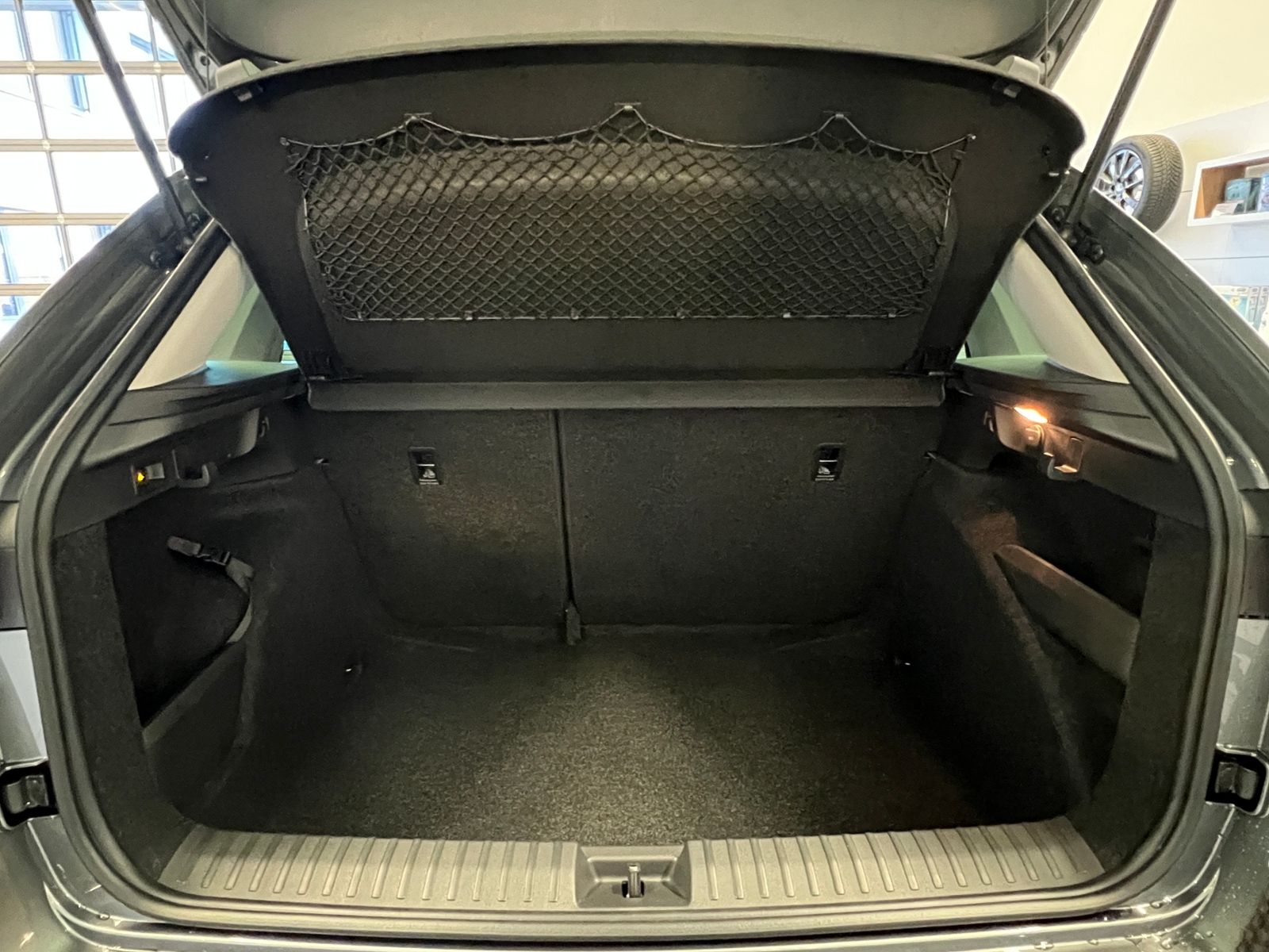 Fahrzeugabbildung SKODA Kamiq DRIVE 1.0 TSI DSG *AHK,Black-Paket*