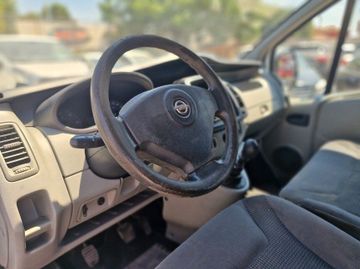 Opel Vivaro - 8