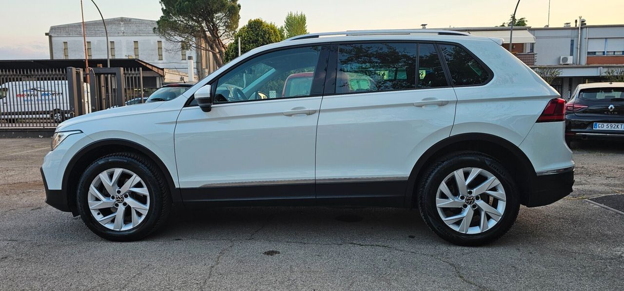 Volkswagen Tiguan 2.0 TDI 150 CV DSG 4MOTION imagem 3