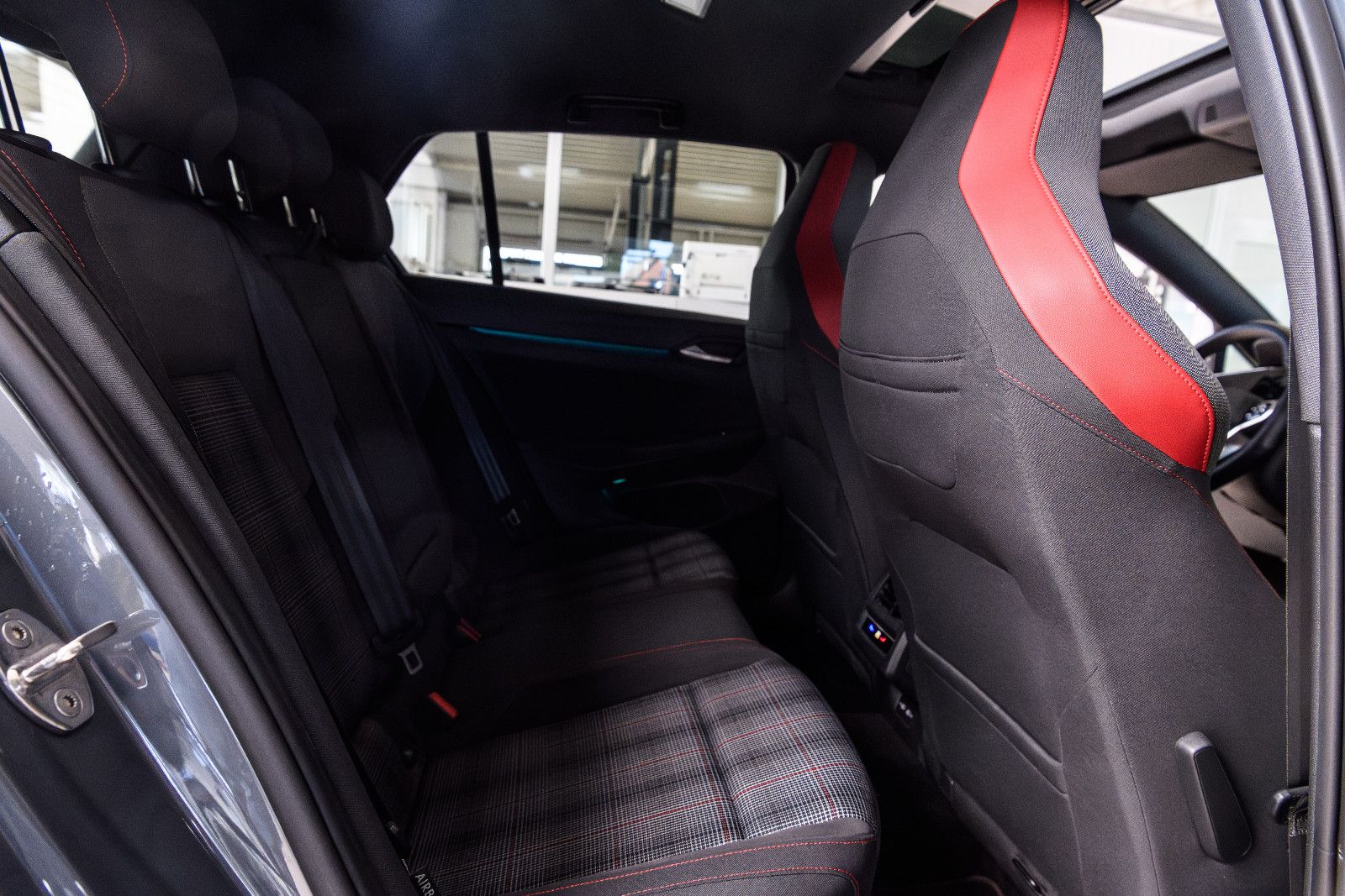 Fahrzeugabbildung Volkswagen Golf VIII GTI +Matrix +Panorama +LED +ACC