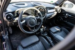 Fahrzeugabbildung MINI Cooper S*5T*Works Trim*DR*18 Zoll*Premium*SD