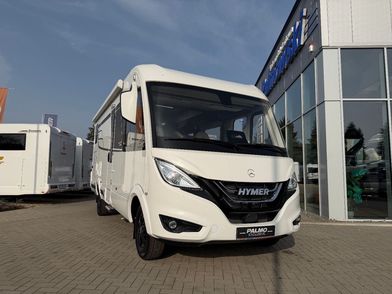 Fahrzeugabbildung HYMER / ERIBA / HYMERCAR B-Klasse MC-I White Line 600 - Vollausstattung!