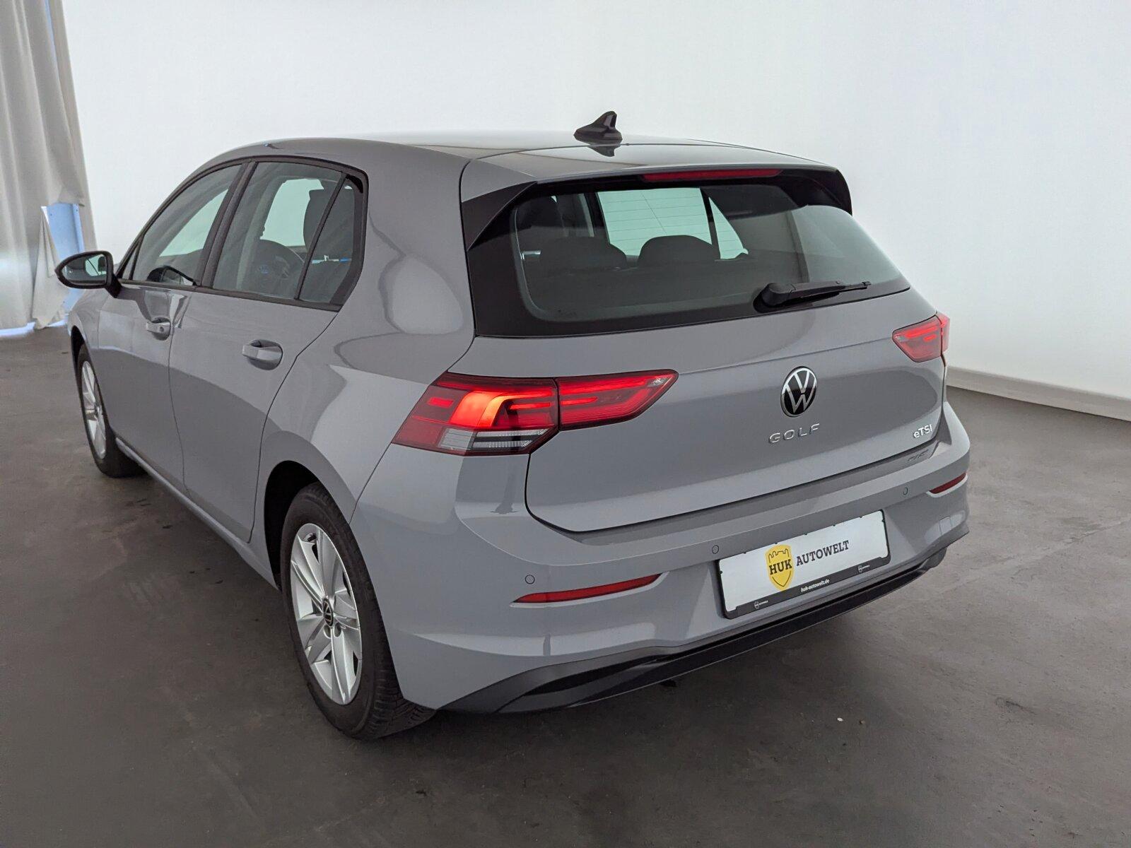 Volkswagen Golf VIII 1.5 eTSI Life LED+NAVI+SHZ+PDC+ACC+, миниатюра 7