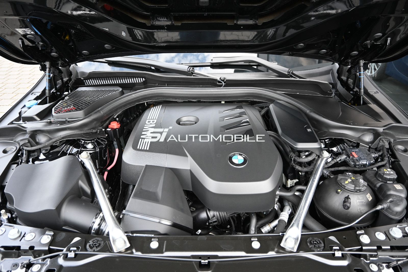 Fahrzeugabbildung BMW 520i Aut. °KOMFORTSITZE+BELÜFTUNG°STANDHEIZUNG°