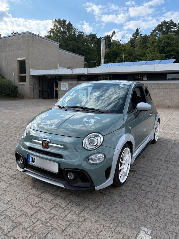 Image of Abarth 695