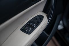 BMW 118 i Urban Line*CAM*LED*LEDER*SHZ*NAVI*TEMPOMAT