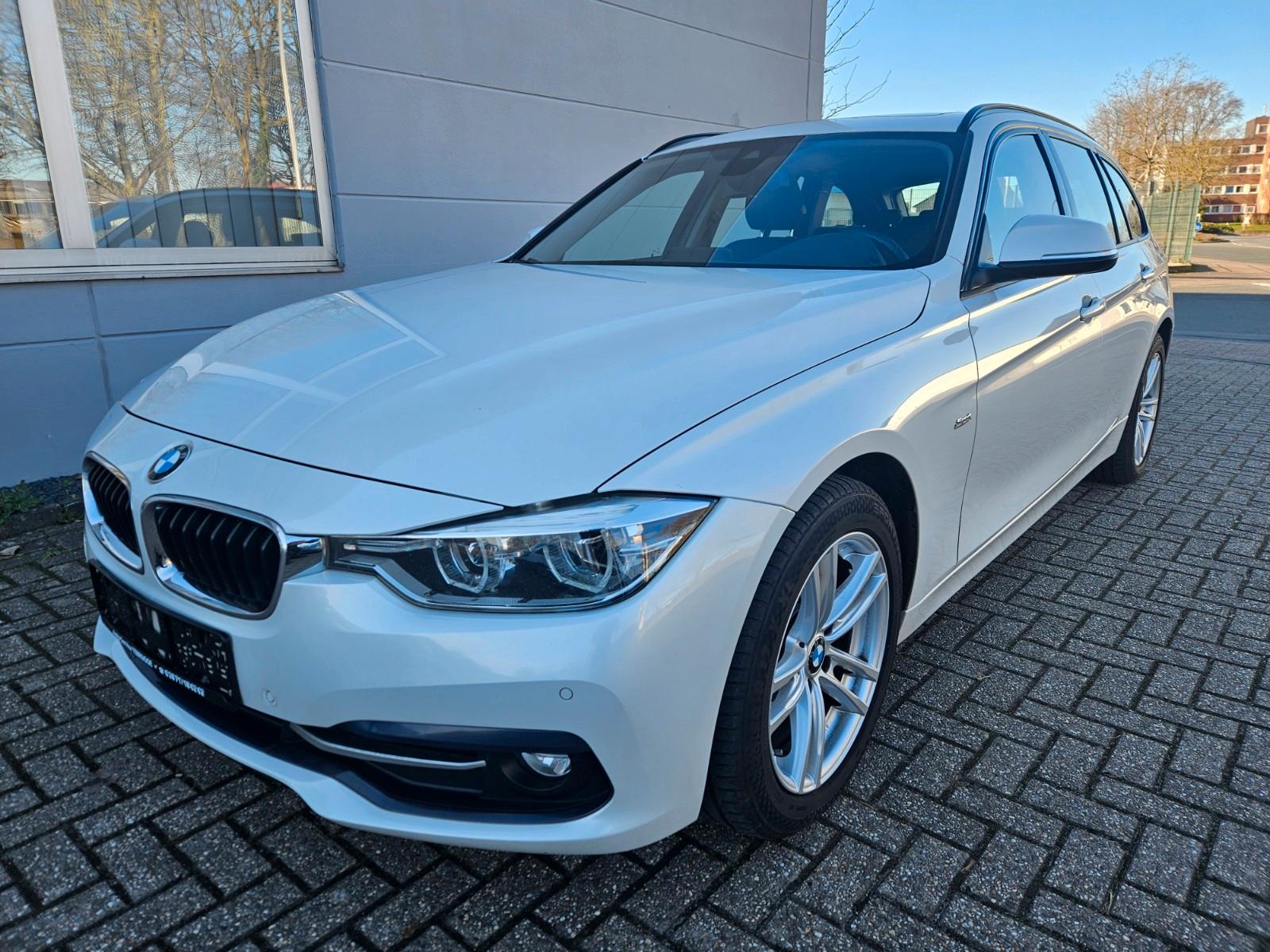 BMW 3 Touring 320 d Sport Line Pano,Ahk,Led