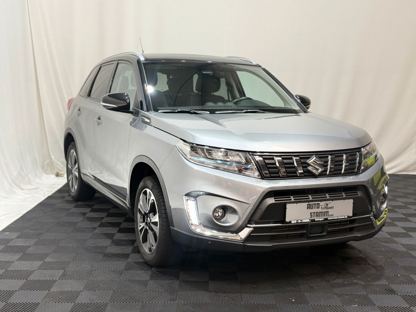 Fahrzeugabbildung Suzuki Vitara 1.4 BOOSTERJET Hybrid Comfort+