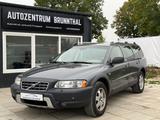 Volvo XC 70 XC70 2.5 T AWD Summum Cross/Leder/Automati - Volvo XC70 mit Benzin-Antrieb: Leder