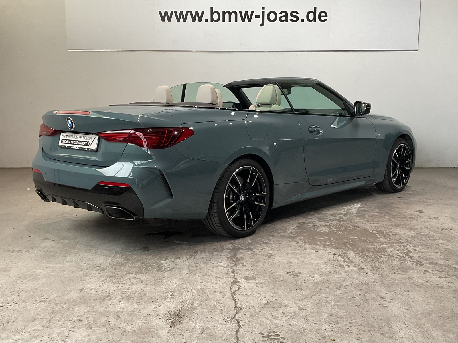Fahrzeugabbildung BMW M440i xDrive HK HiFi Adap. LED Adap. M Fahrwerk