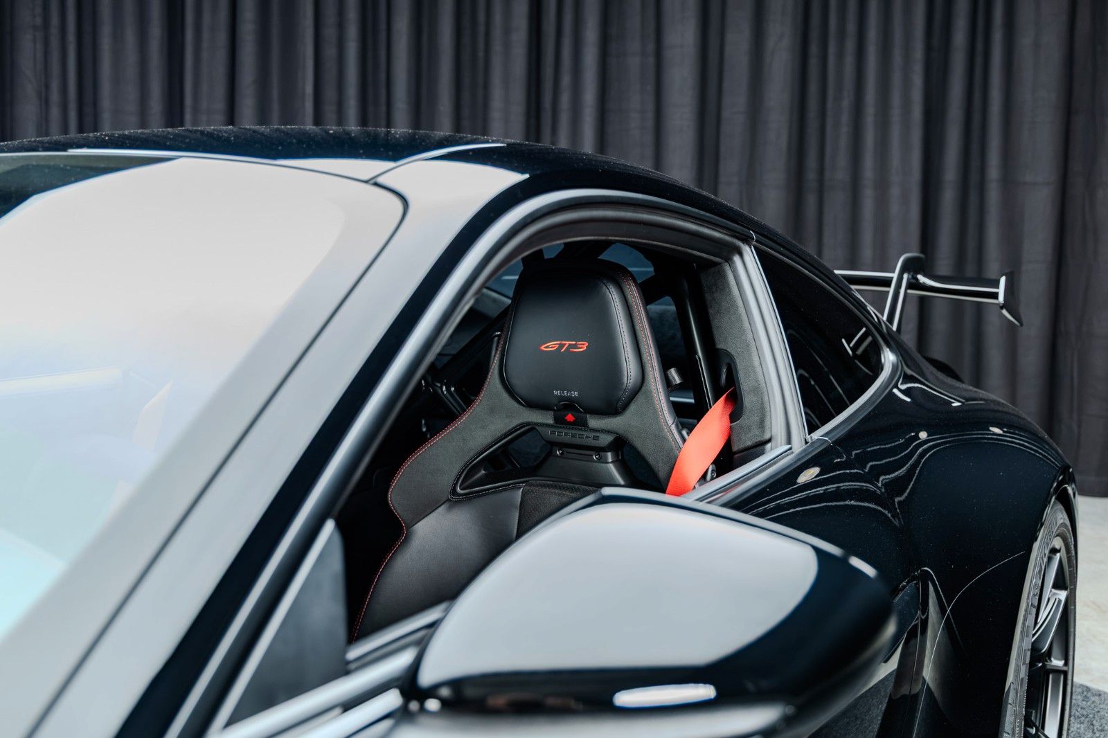 Fahrzeugabbildung Porsche GT3 + 1. Hand + 1.835 km + Lift + Carbon + BOSE