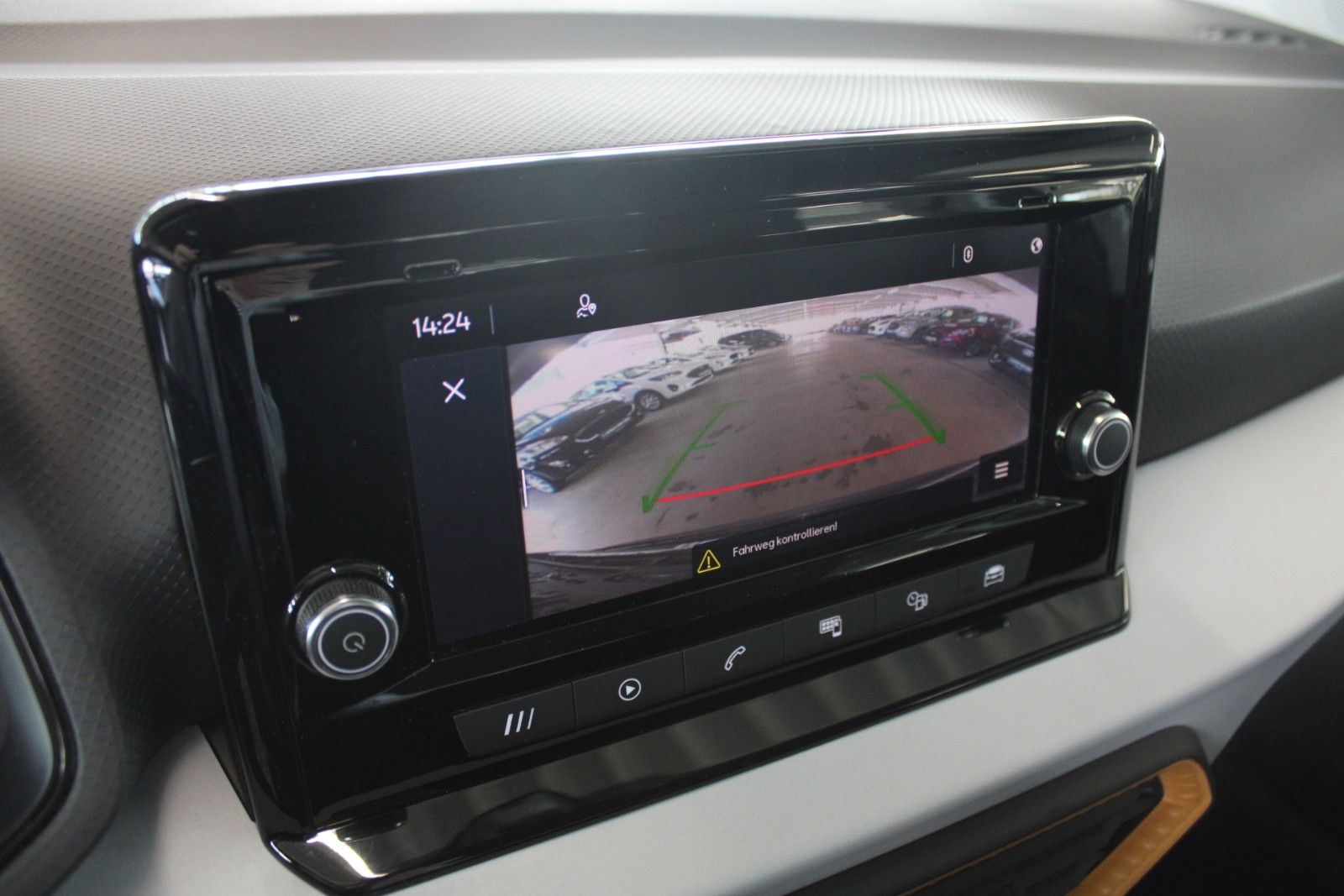 Fahrzeugabbildung SEAT Arona 1.0 TSI Style LED PDC Kamera Allwetterreif