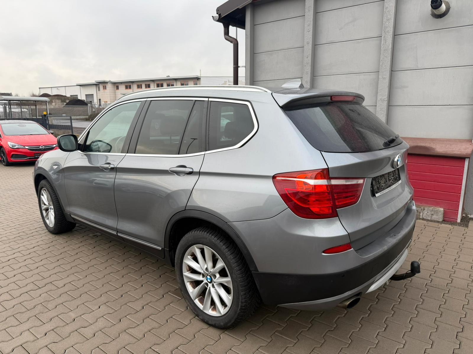 BMW X3 xDrive 20 d*BI-XENON*AHK*