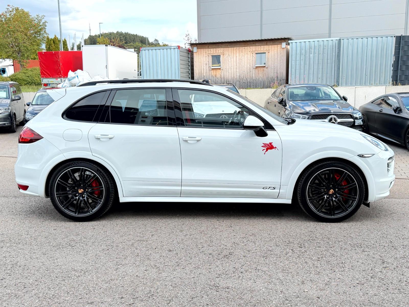 Porsche Cayenne GTS **APPROVED 9/2027** Pano_Luft_StandH