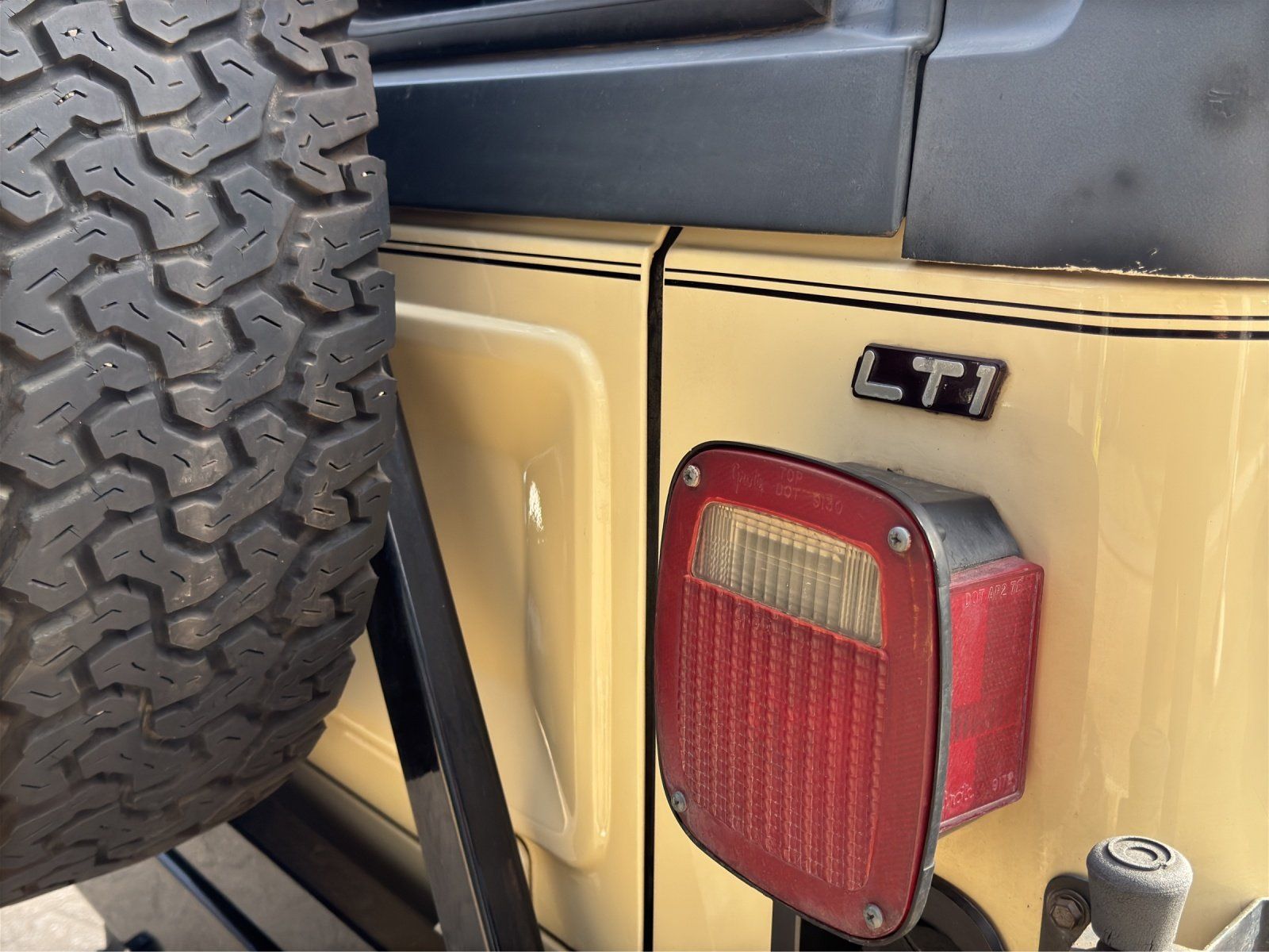 Fahrzeugabbildung Jeep CJ7 V8 LT1 H-Zulassung alles eingetragen