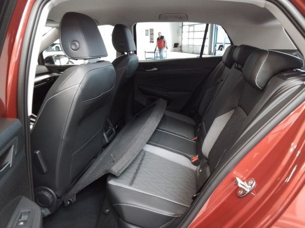 Golf VIII 2.0 TDI DSG GOAL LED+KAMERA+AHK+ACC+LA