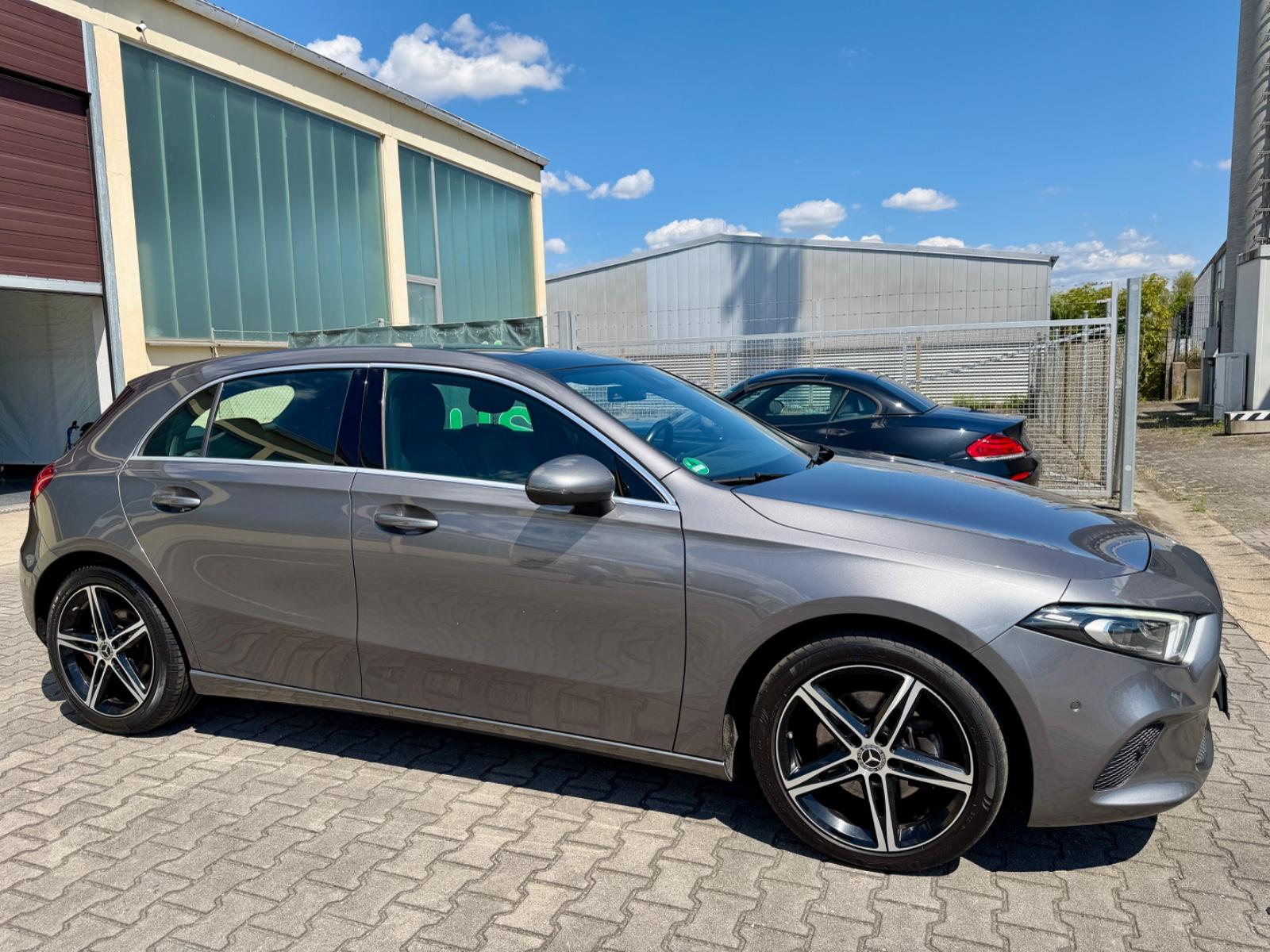 Mercedes-Benz A 200d°LED°AHK°PANORAMA°NAVI°1.HD