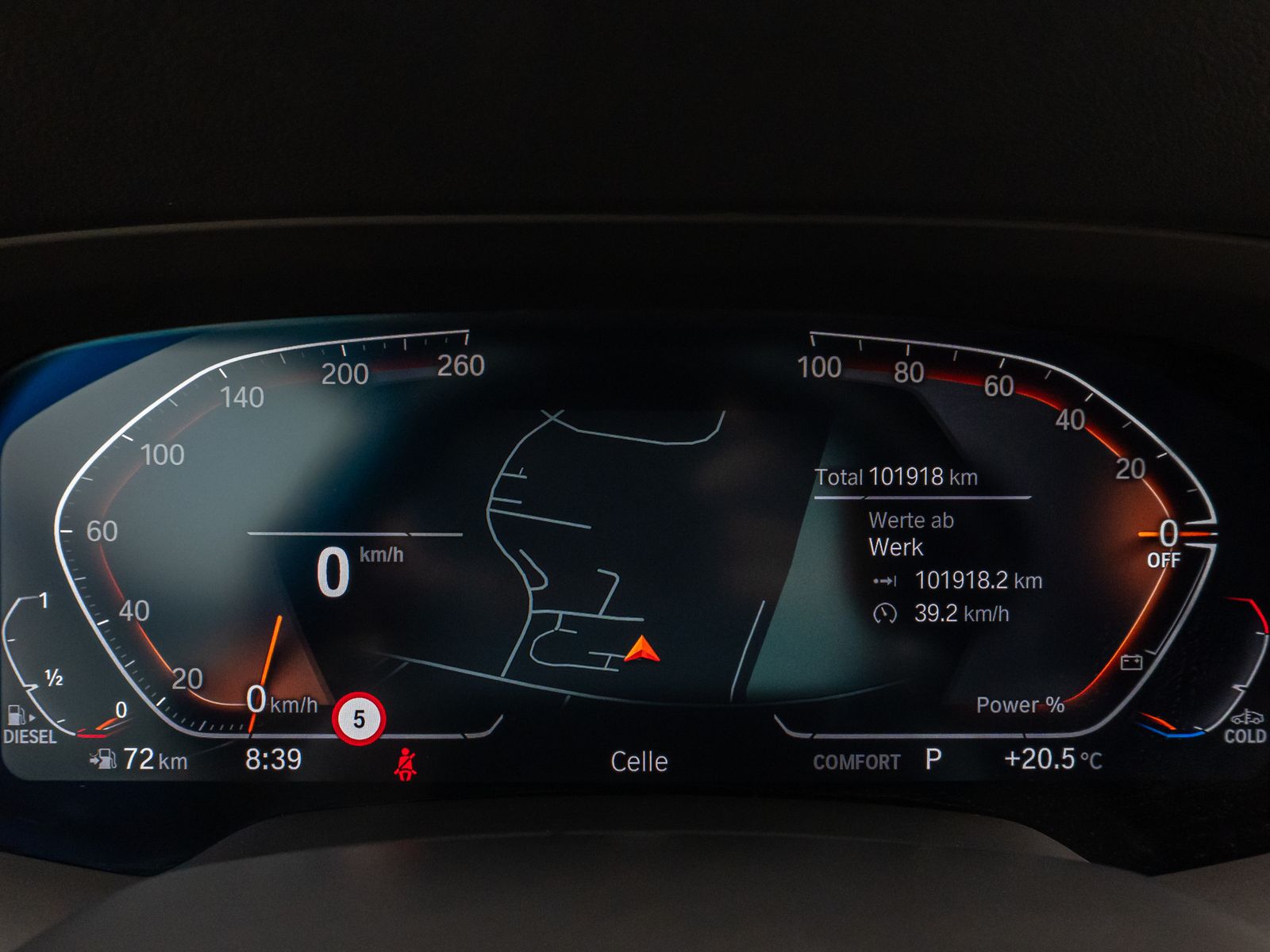 Fahrzeugabbildung BMW X6 xD30d M Sport DAB 360°DisplKey AHK Alarm 22"